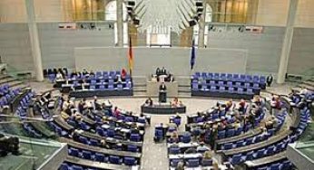 Parlamento de Israel aprova lei anti-nazismo