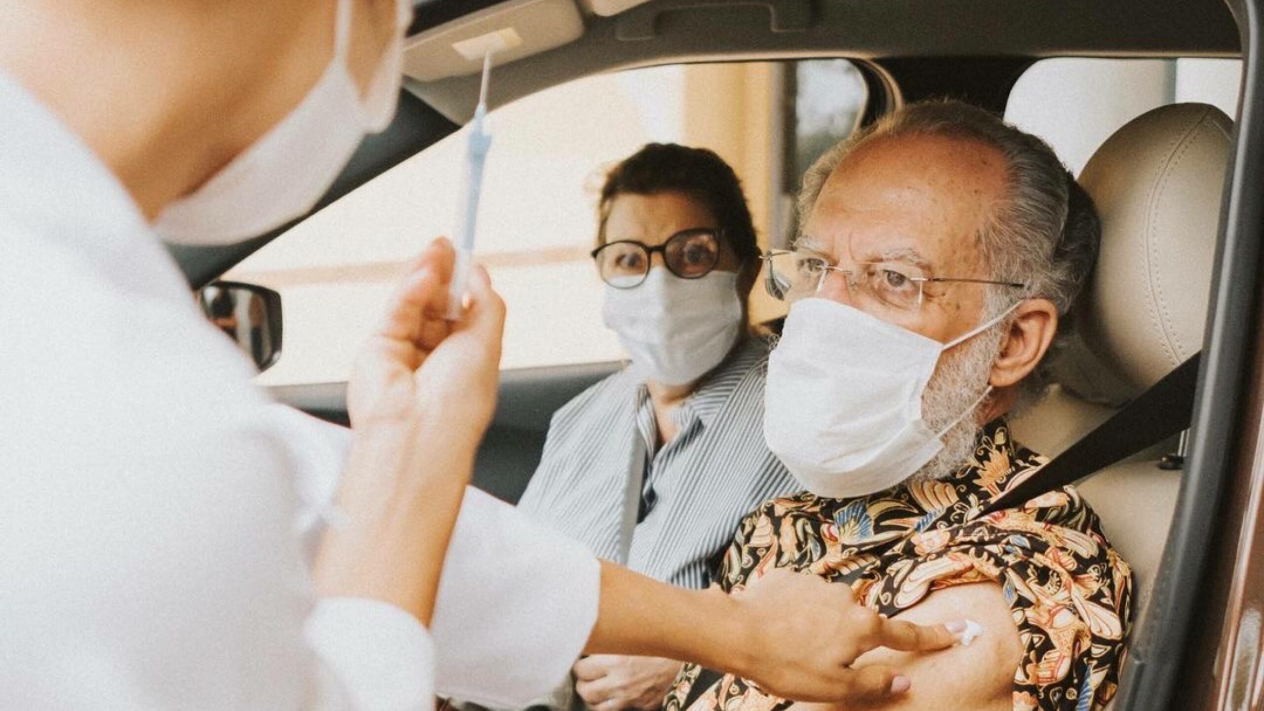 Pastor Márcio Valadão, da Igreja Batista da Lagoinha, é vacinado contra Pastor Márcio Valadão, da Igreja Batista da Lagoinha, é vacinado contra